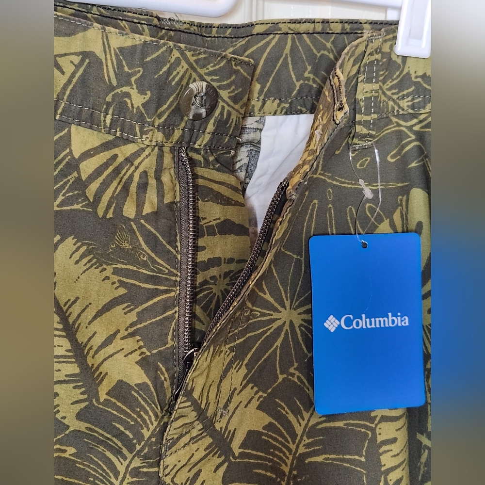 Men's Columbia Washed Out King Palm Print Olive Green Shorts. NWT. Size 34 - Picture 6 of 8